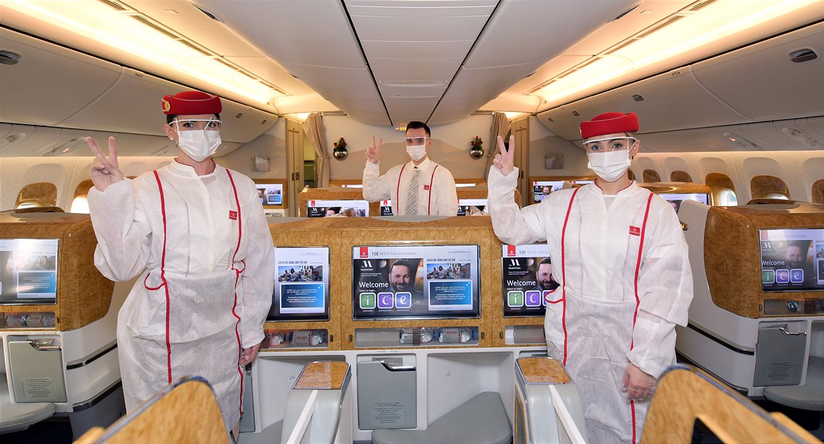 Emirates führt ersten Flug mit vollständig geimpften Crews am Boden und in der Luft durch