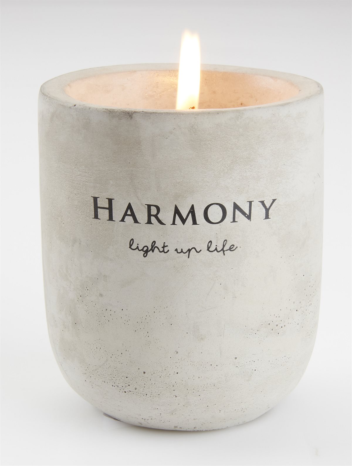 Kerze BOSSE für harmonischen und stimmungsvollen Kerzenschein