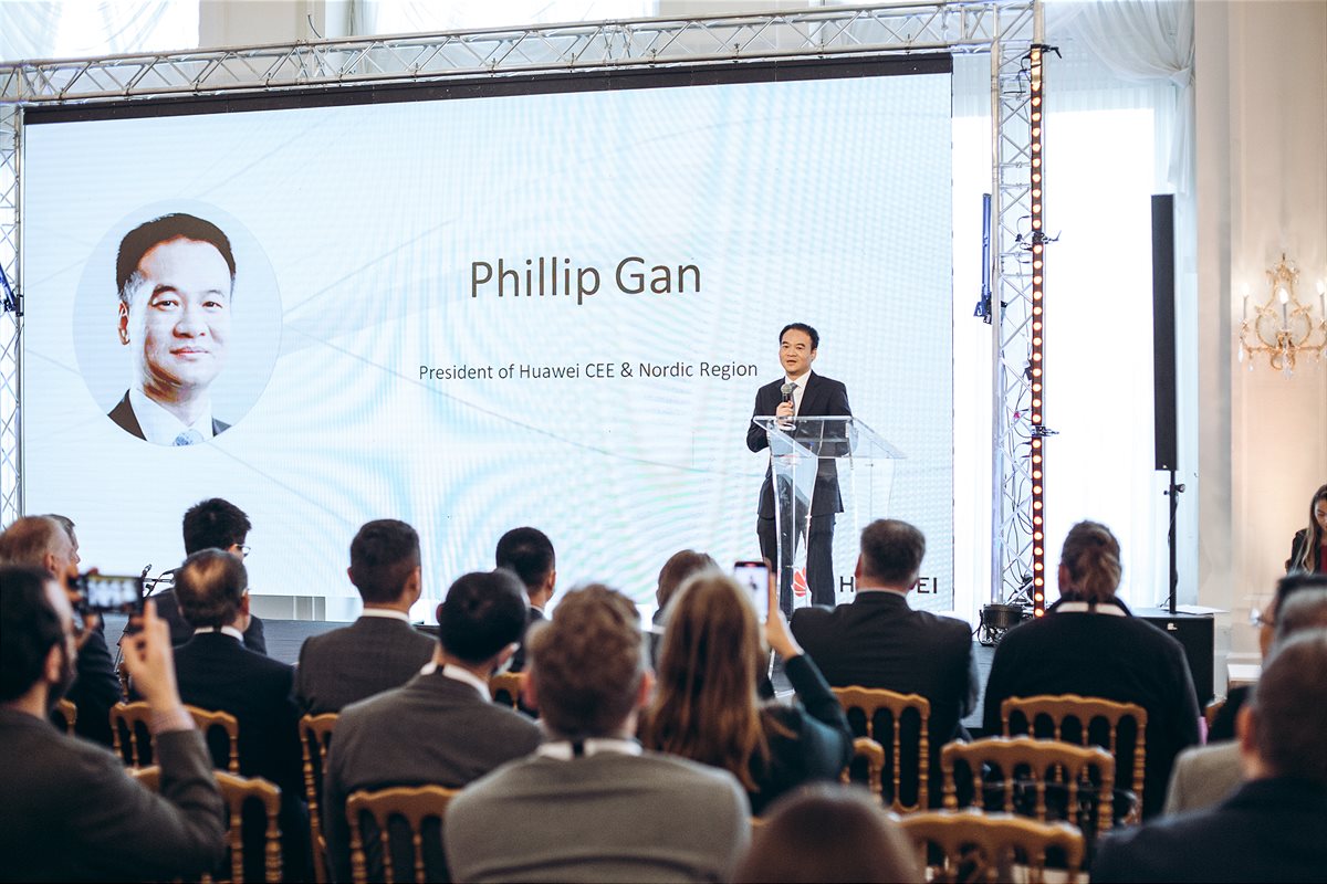 Phillip Gan am Huawei Innovation Day 